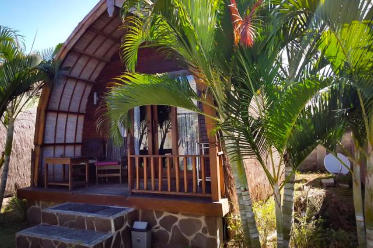 Amora Villa Gili Trawangan Exteriör bild